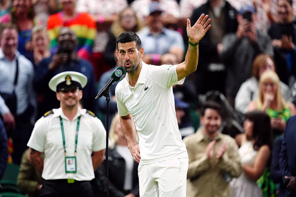  德约科维奇回归赛场，大胜首场状态亮眼，勇士观众沸腾！