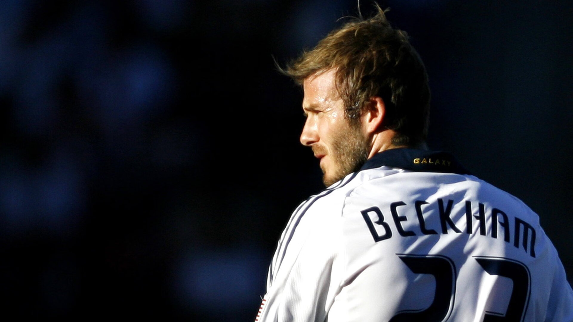 库里回归赛场，绝杀首场状态亮眼，法国队观众沸腾！